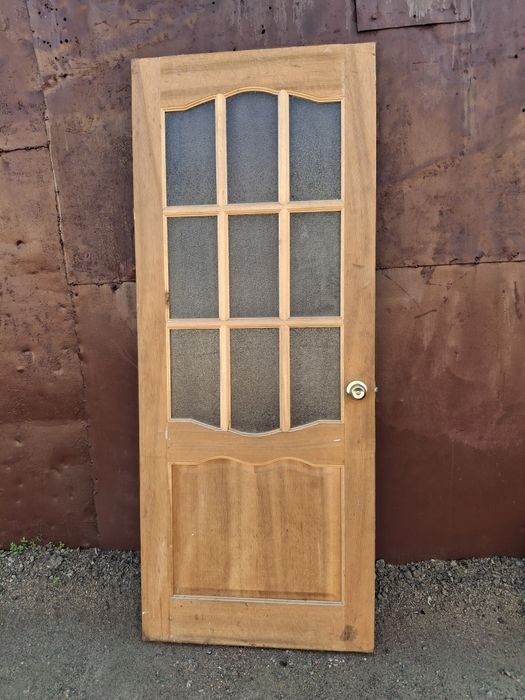 Продам двери межкомнатные