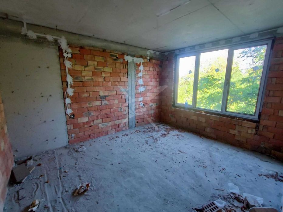 Продава се Къща в Несебър - 753 кв.м за 277 €/кв.м - Снимка #3