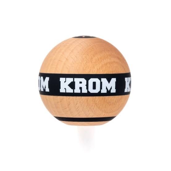 Tama Krom Strogo Bee Naked