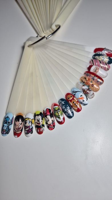 Manichiura semi/gel si pictura pe unghii