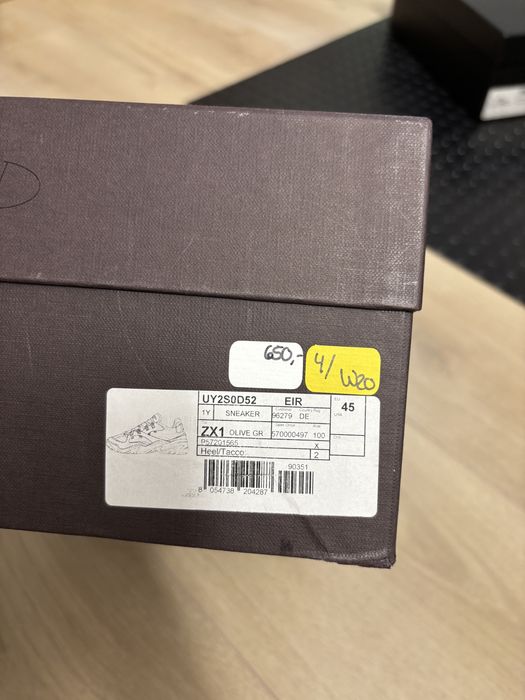 Adidasi Valentino garavani