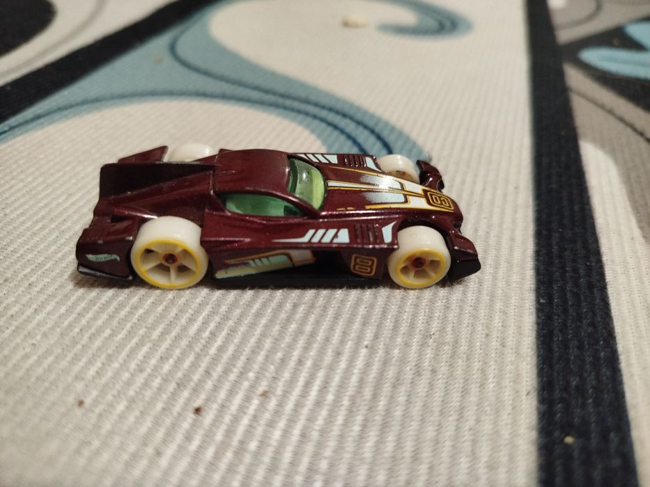 Hot wheels Formul8r™