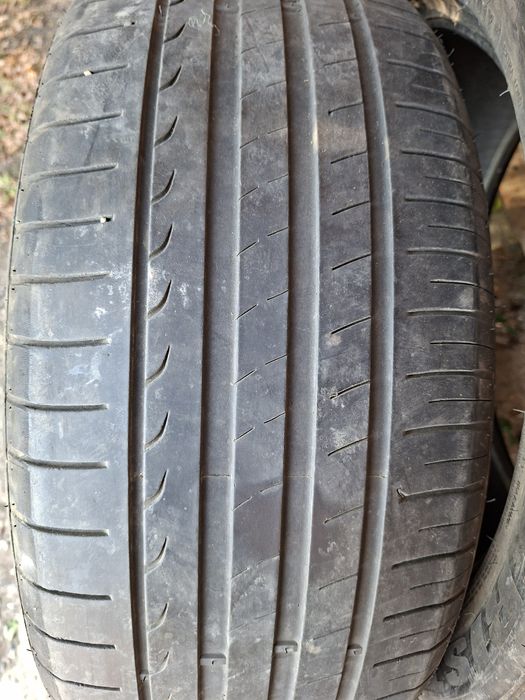 Продам шины 235/50/18 тристан