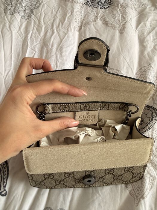 Бежова чанта Gucci