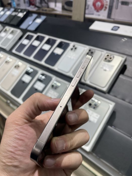 iPhone 15 pro 256 gb