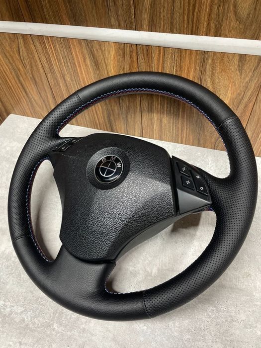 Руль стоковый BMW E60