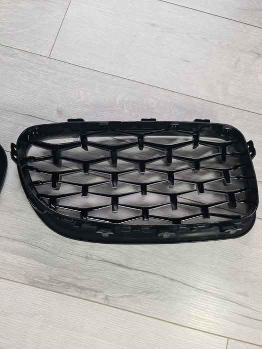 Grila-Diamond-Neagra-Full-Black-Bmw-Seria-5-F10-2010-2017-520-D-Xdrive