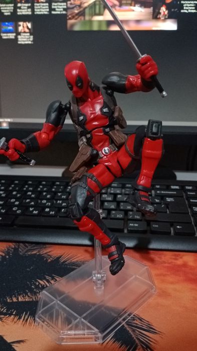 Экшен фигурка Дэдпул Deadpool