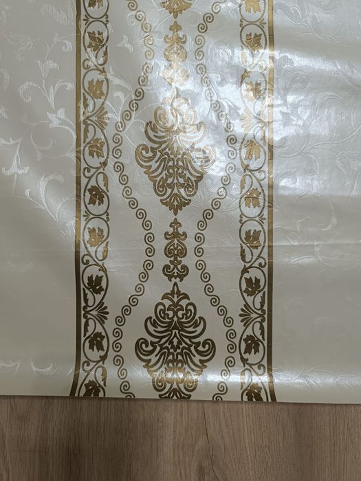 Скатерть длина 2м 50см.