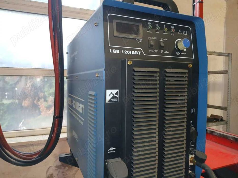 Mașină de Tăiat CNC (PLASMA)