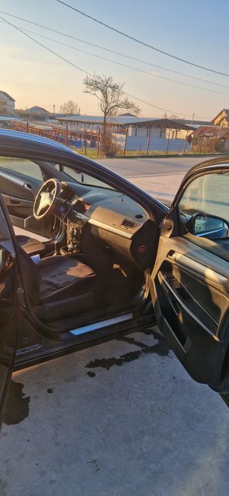 Pret 4250 € usor negociabil