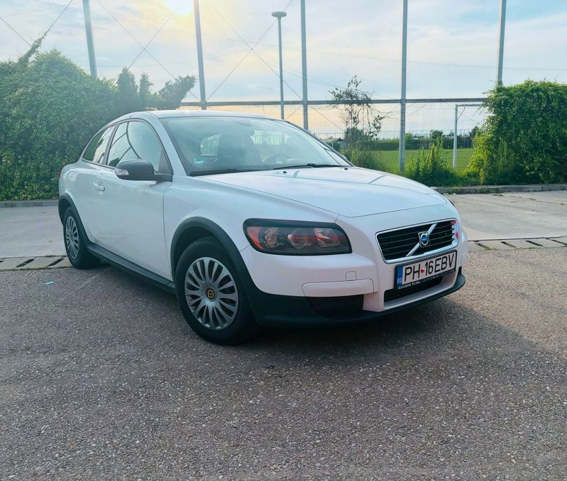 Volvo C30 1.6D (nu necesită investiții tehnice sau optice). Proprietar