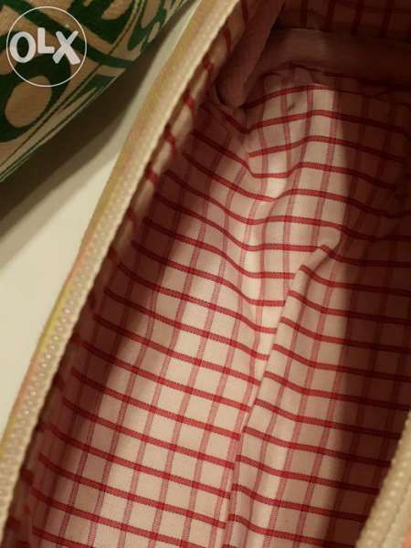 Нови Козметична чантичка и несесер Rene Lezard