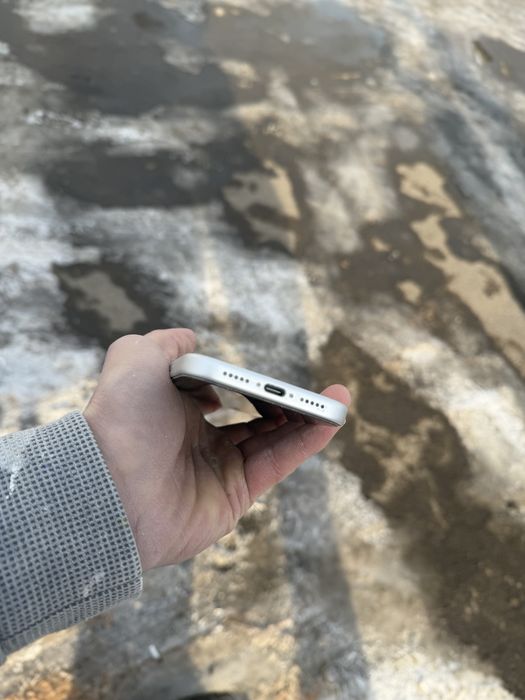 iPhone17 pro,белый 256гб