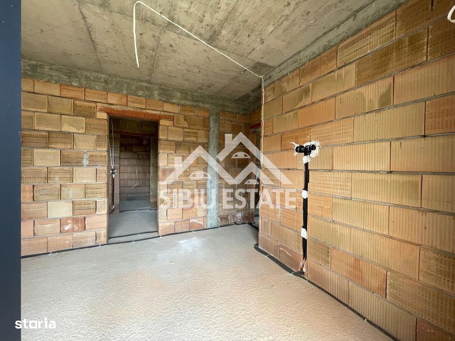 Casa spatioasa, luminoasa bine compartimentata in Selimbar