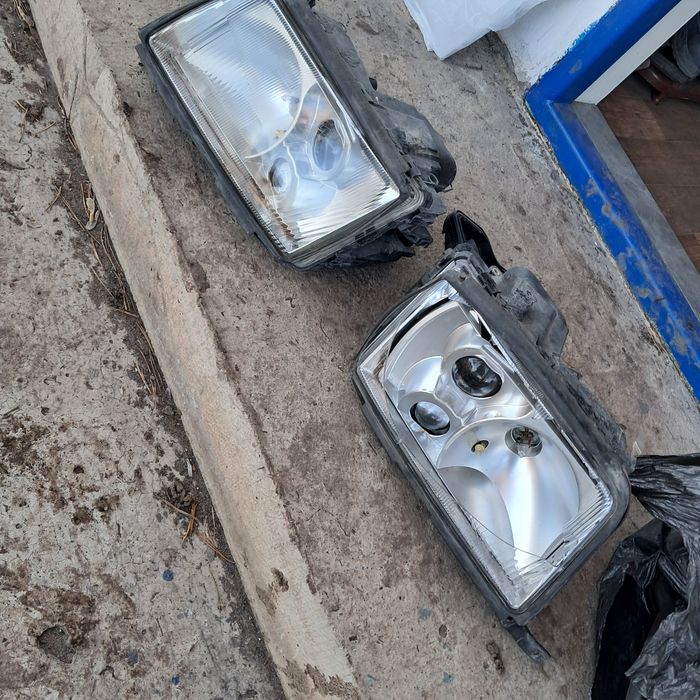 Продаю оригенал фары ауди 100 с4