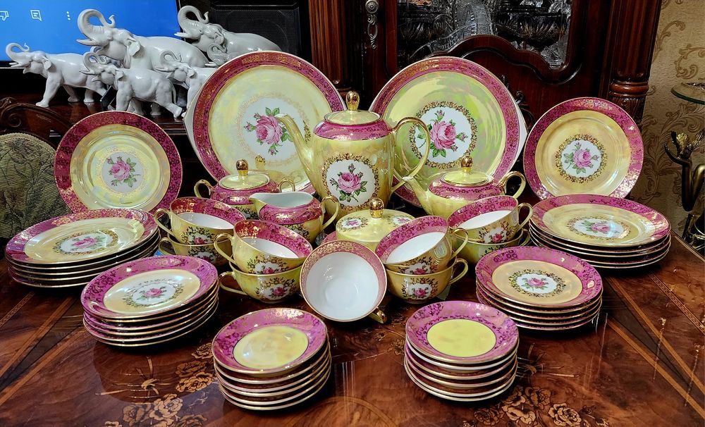 Чайно-кофейный сервиз на 12 перс. Мадонна "Роза". Дёшево ! ГДР