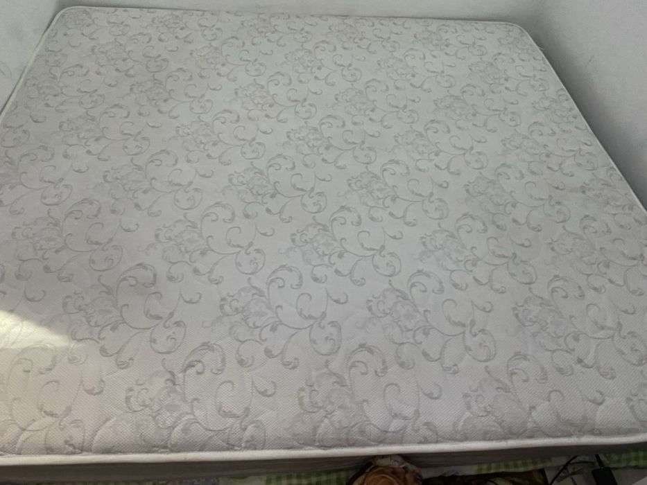 Продам матрас 180 /200