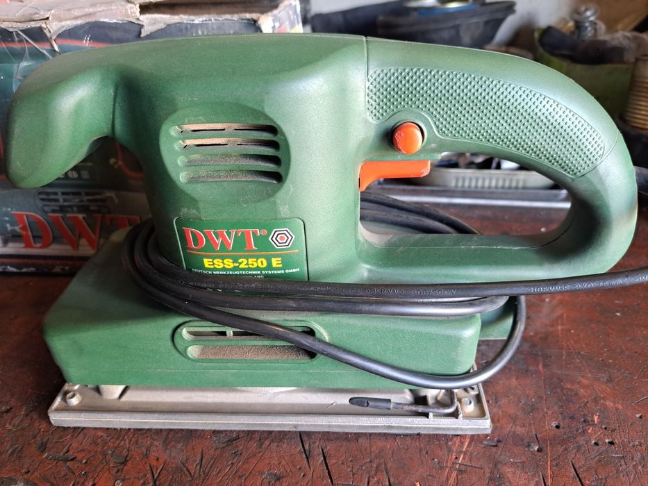 Вибромашинка электрическая