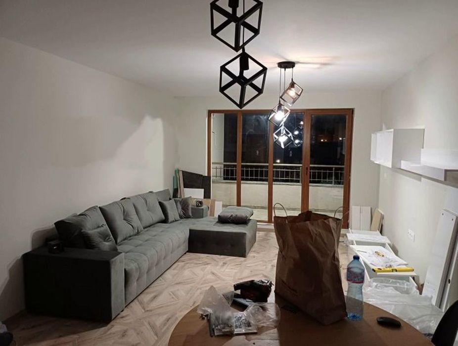 Дава се под наем Тристаен апартамент в София, Витоша - 100 кв.м за 800 € - Снимка #1