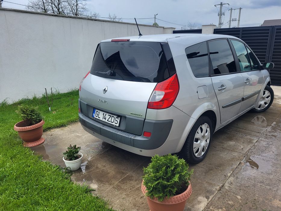 Vând Renault Scenic 7 locuri