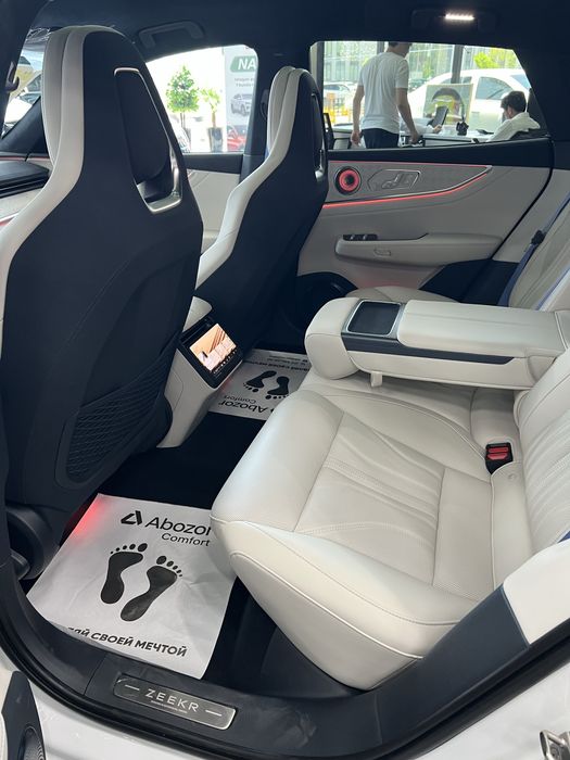 Zeekr 001 2026 — 4