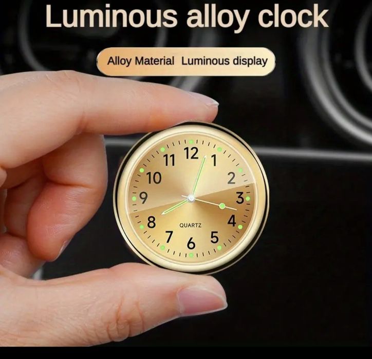 Различни цветове автомобилни часовници