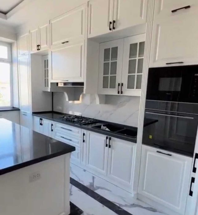 Мебель для кухонной