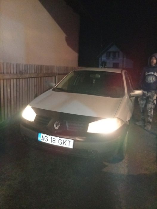 Vând Renault Megane 2 1.6v Pentru dezmembrări