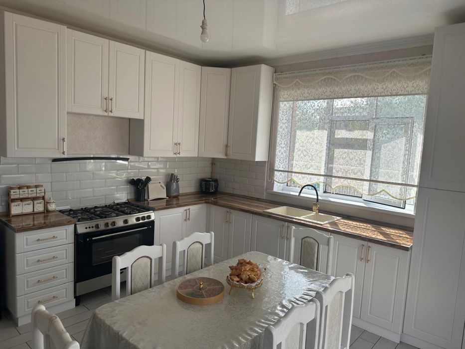 продается дом в центре города