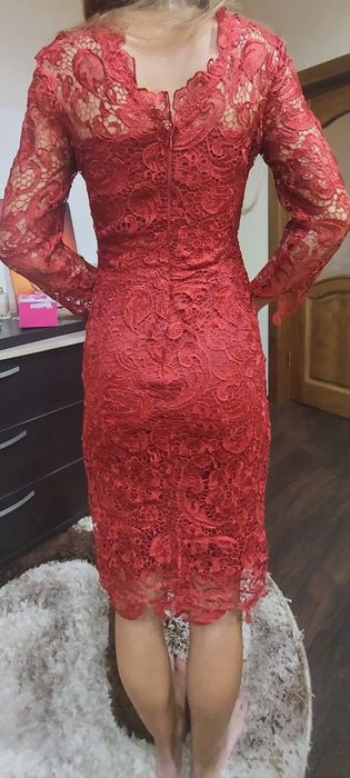 Rochie midi din dantelă mărimea 36