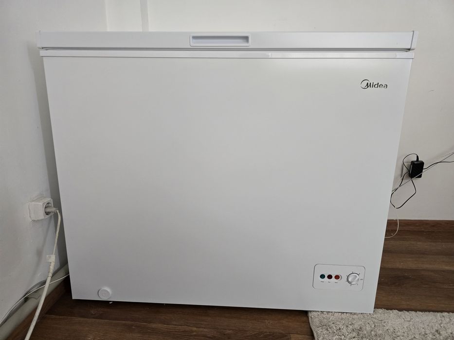 Морозильник Midea