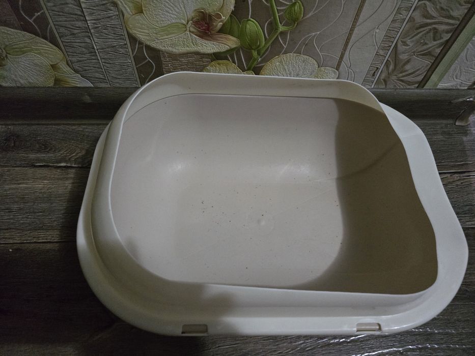 Продаю лоток.   .