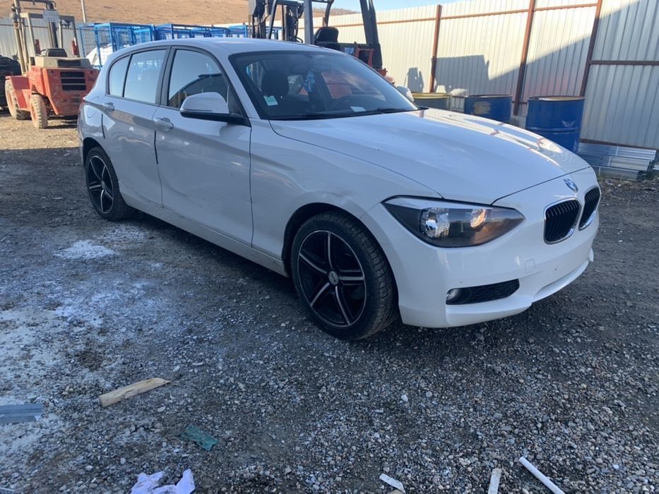 Dezmembram bmw 114i f20 din 2013