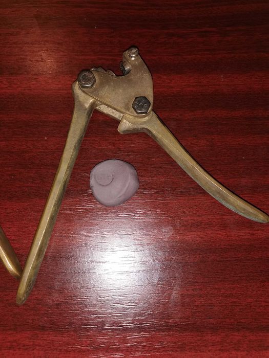 Пломбиращи клещи