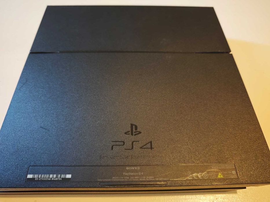 PlayStation 4 500GB Model CUH-1116A