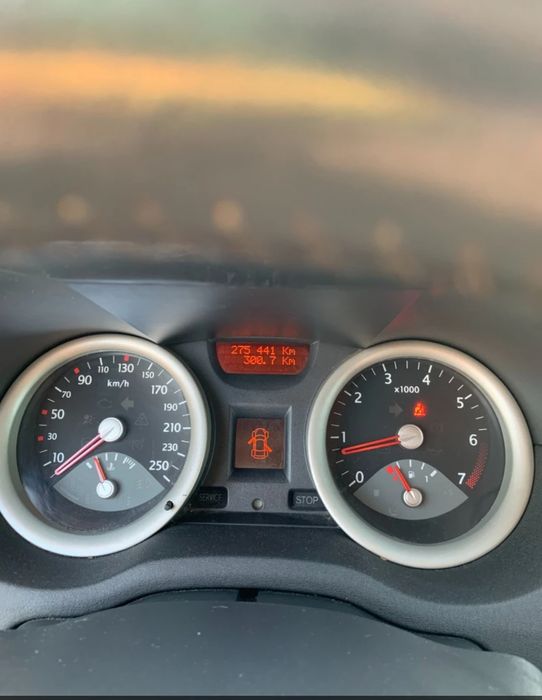 Продавам Рено Меган 1.6 Renault Megane