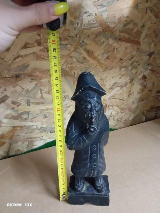 Статуетка дърворезба