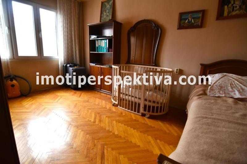 реф.18631 Реална квадратура, среден етаж-маг. Сани!