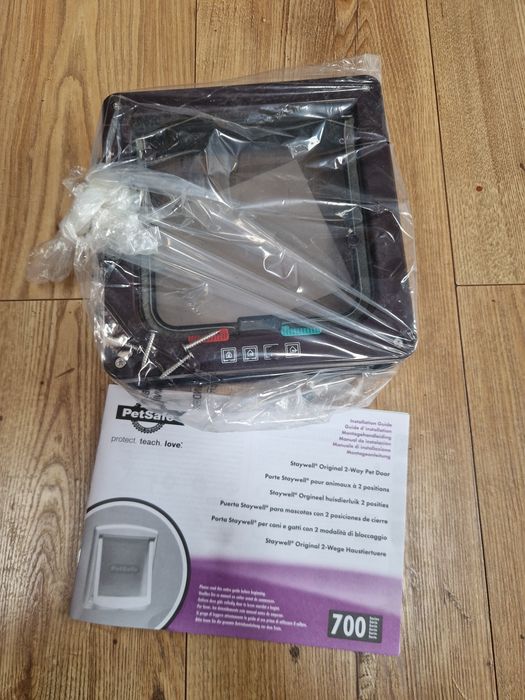 Ușiță acces pisici sau câini talie mică - Mărimea S