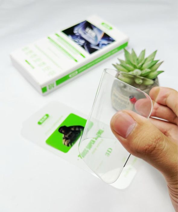 Защитные стекла на все модели Iphone