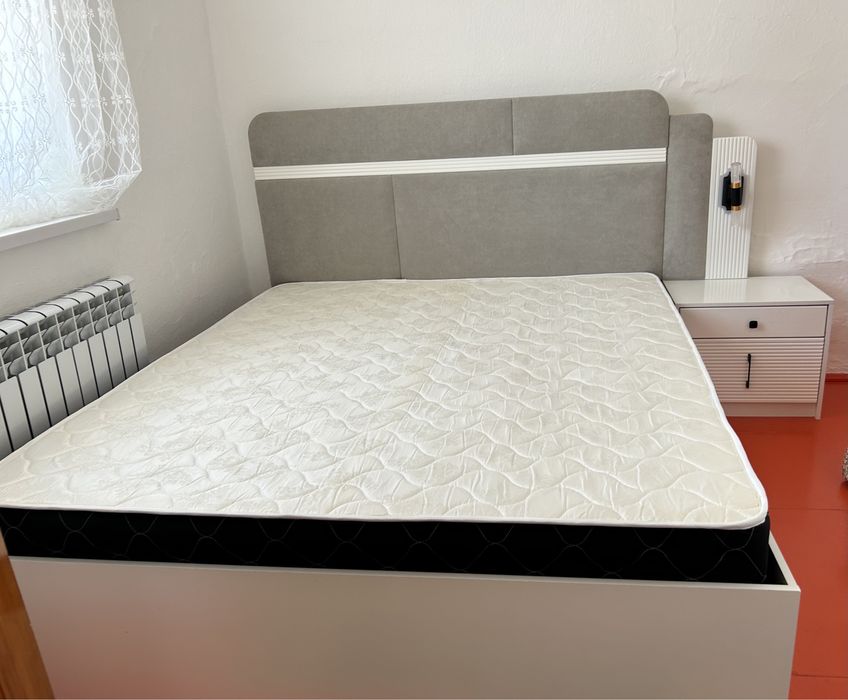 Кровать 180/200 и 2 тумбы