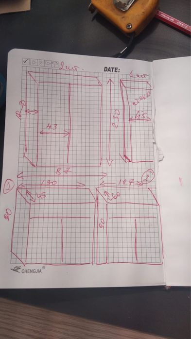 Продам шкаф с витринами