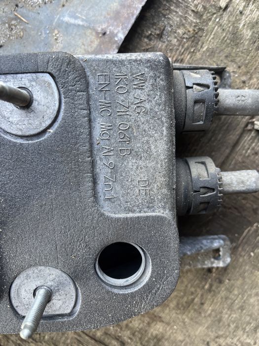 timonerie volkswagen golf5 plus