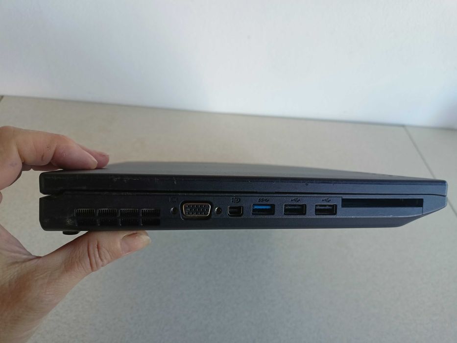 Laptop Lenovo L530 display 15,6 Procesor i3-3120m ram 8g Baterie 3ore