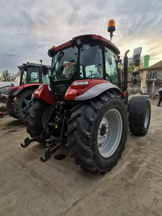 Case 115c Farmall 640ore