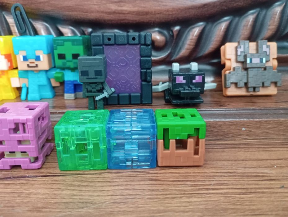 Фигурки Kinder Joy Minecraft