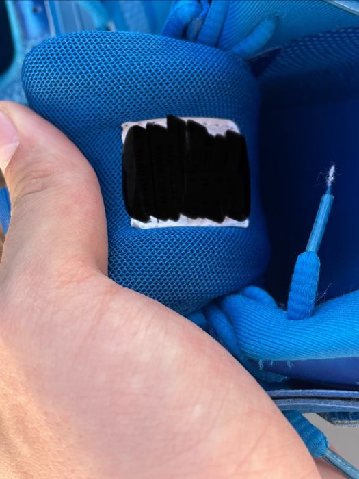 Balenciaga track cu defect!!