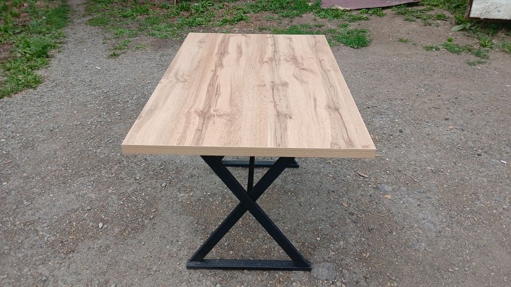 Стол для  кафе и ресторан