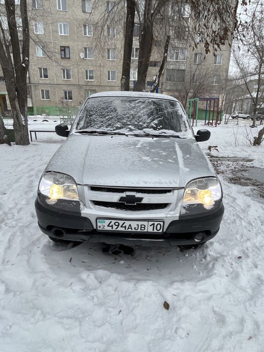 Шевролет Нива 2011 года